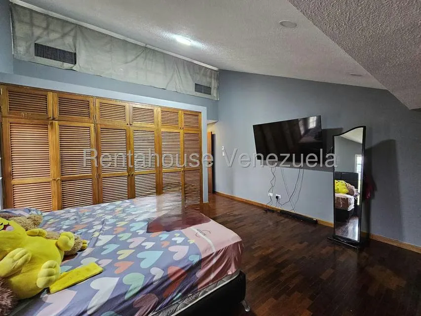 Casa (Multipes Niveles) en Venta en Macaracuay, Distrito Metropolitano - 49