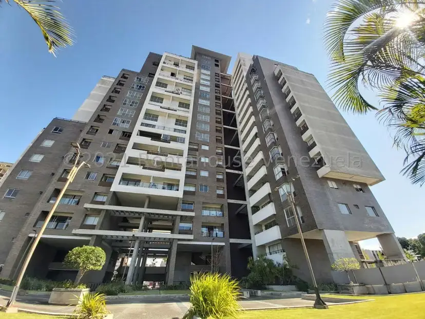 Apartamento (1 Nivel) en Venta en Zona Este, Lara