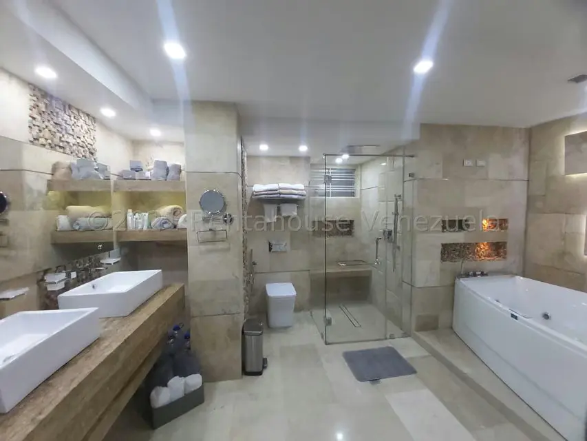 Apartamento (1 Nivel) en Venta en Zona Este, Lara - 17