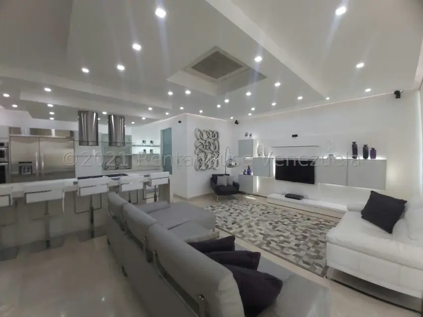 Apartamento (1 Nivel) en Venta en Zona Este, Lara - 2