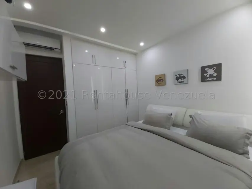 Apartamento (1 Nivel) en Venta en Zona Este, Lara - 23