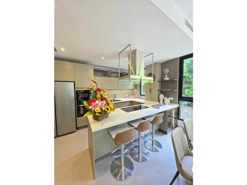 APARTAMENTO EN VENTA 136 M2 CON FINANCIAMIENTO - URB LA CASTELLANA