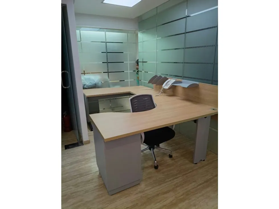 Se alquila oficina 100m2 El Rosal 2392 - 15