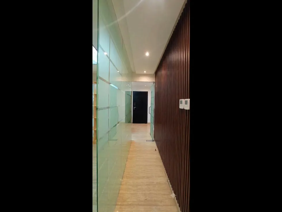 Se alquila oficina 100m2 El Rosal 2392 - 5