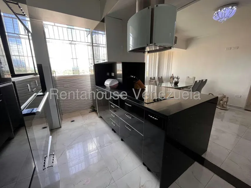 Apartamento (1 Nivel) en Venta en Urbanizacion El Centro, Aragua - 10