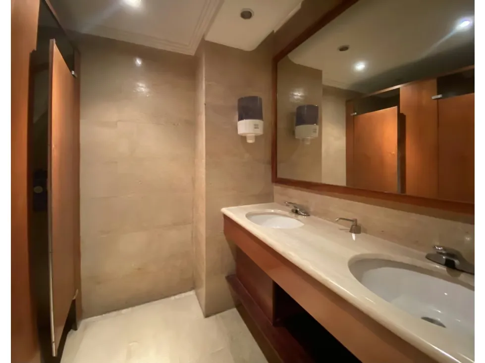 Vendo oficina 660m2 Sabana Grande 4193 - 18