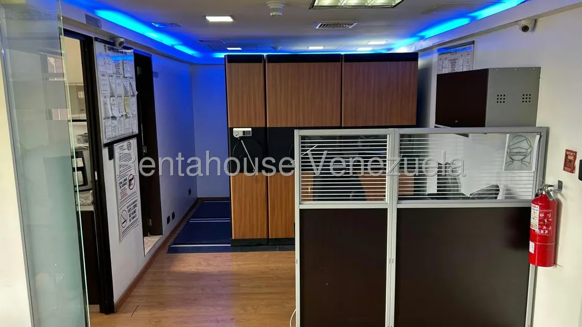 Oficina en Venta en Parroquia Altagracia, Distrito Metropolitano - 28