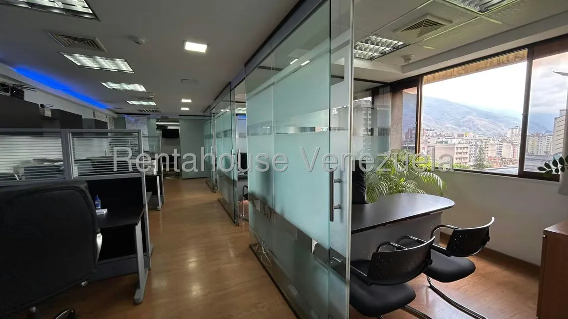 Oficina en Venta en Parroquia Altagracia, Distrito Metropolitano - 3