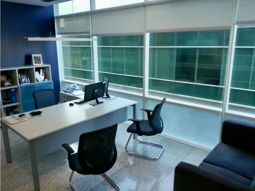 Se vende oficina 220M2/4b/Boleita norte/8081 - 6