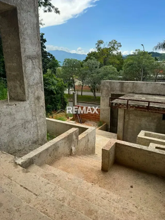 EN VENTA CASA EN LA URB. ALTOS DE GUATAPARO VALENCIA - 12