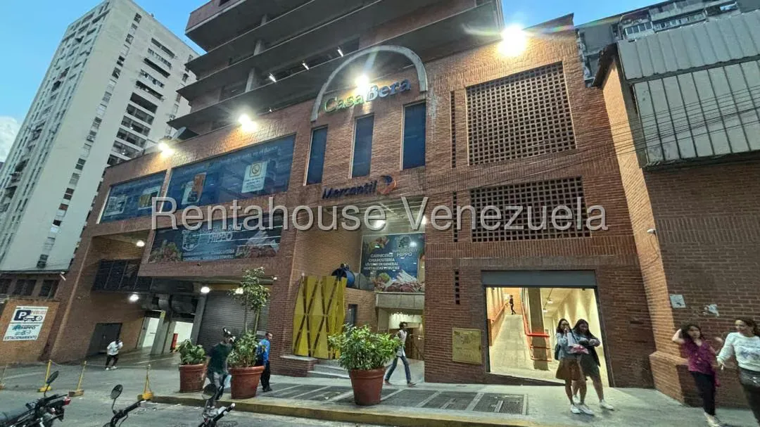 Local Comercial en Venta en Parroquia La Candelaria, Distrito Metropolitano - 11