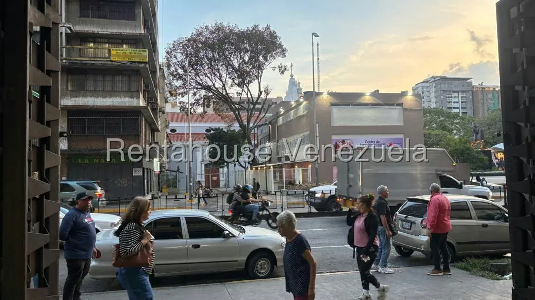 Local Comercial en Venta en Parroquia La Candelaria, Distrito Metropolitano - 10