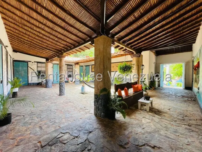 Casa (1 Nivel) en Venta en Calle Principal, Aragua - 14