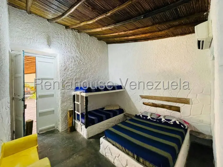 Casa (1 Nivel) en Venta en Calle Principal, Aragua - 24