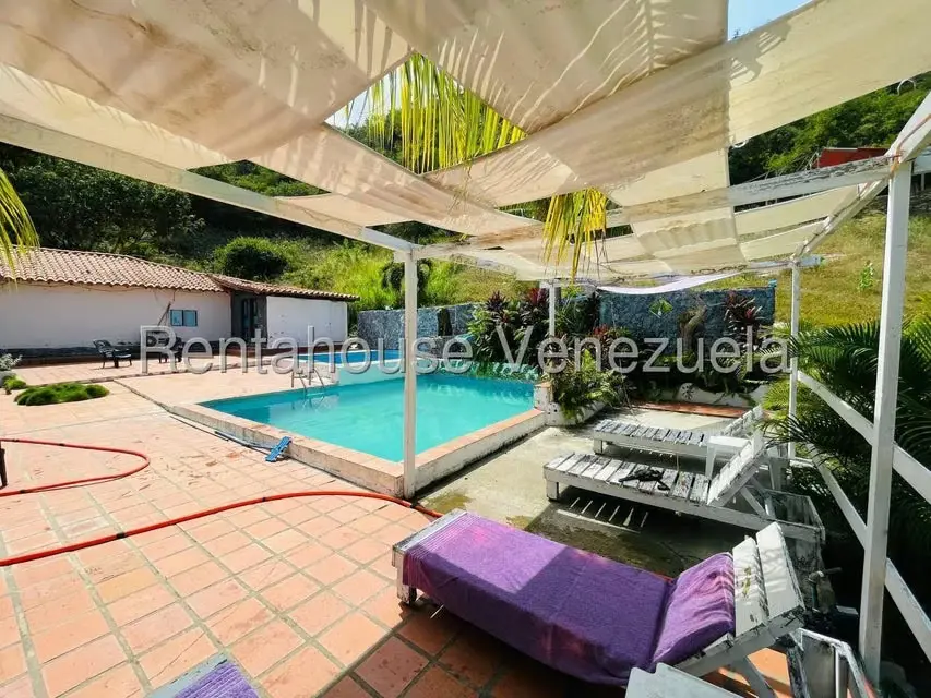 Casa (1 Nivel) en Venta en Calle Principal, Aragua - 34