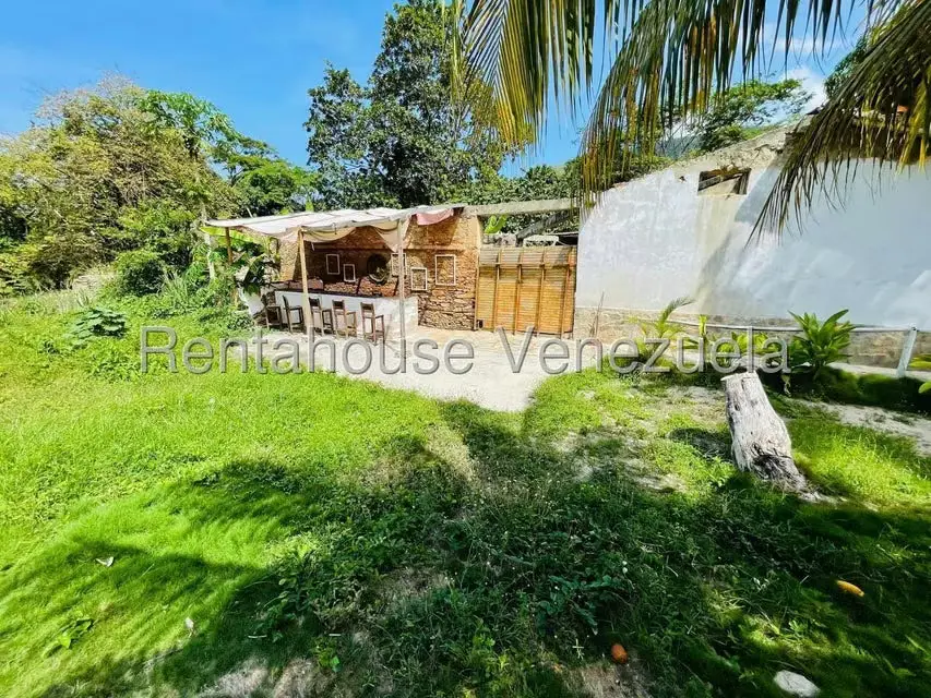 Casa (1 Nivel) en Venta en Calle Principal, Aragua - 38