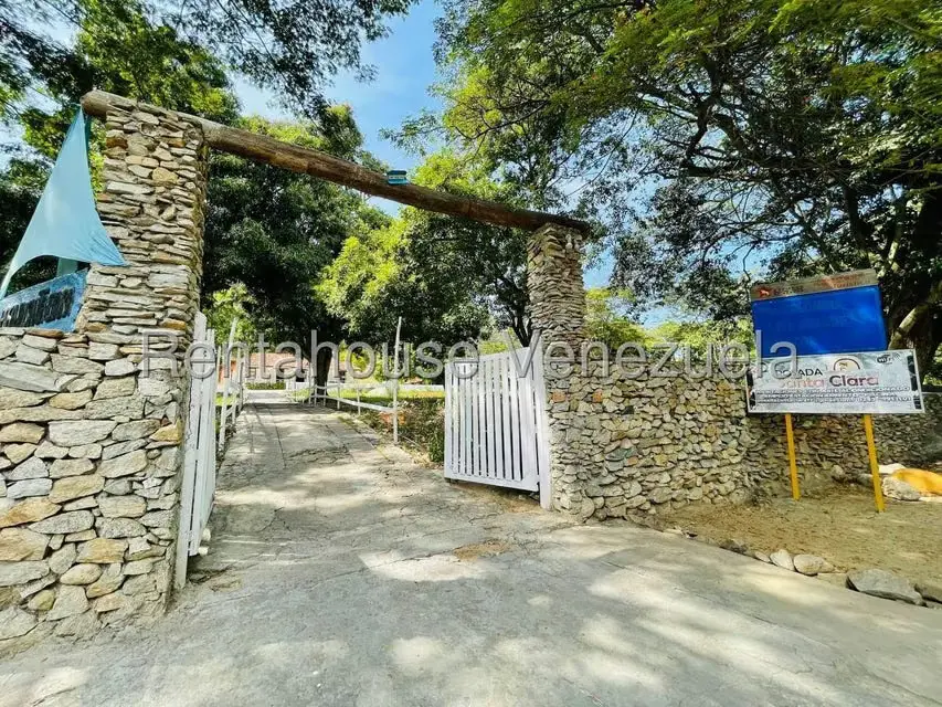 Casa (1 Nivel) en Venta en Calle Principal, Aragua - 56