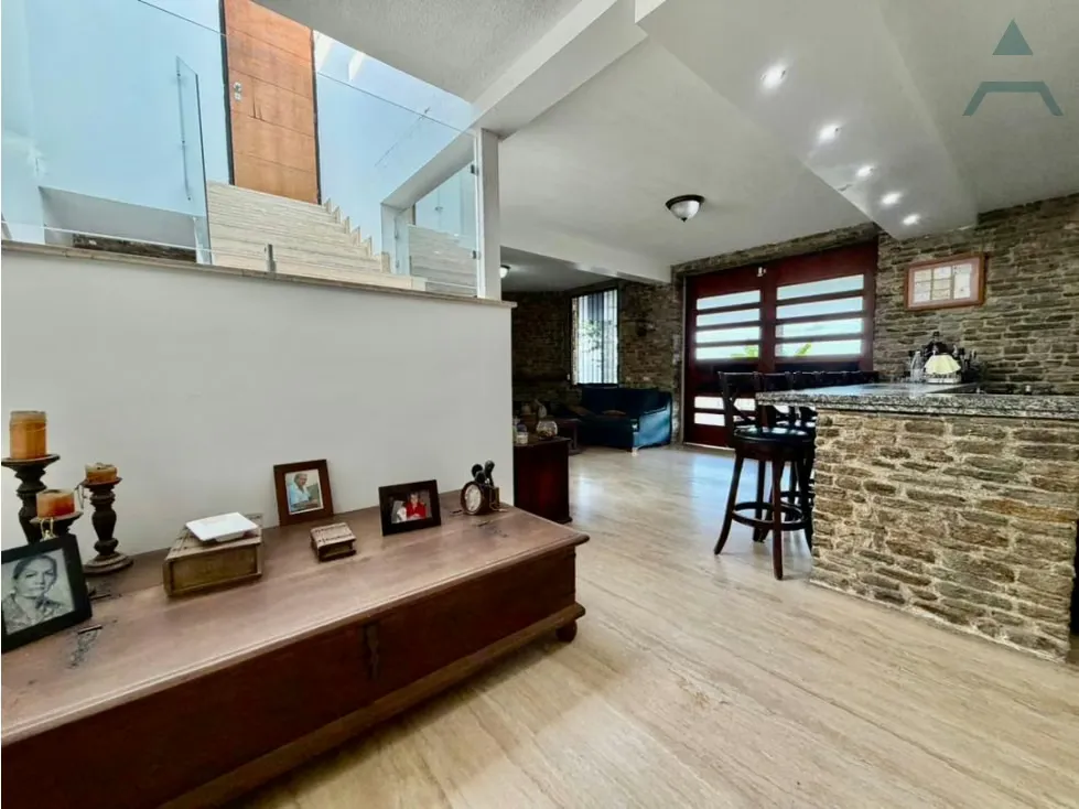 Se Alquila Casa 2200m² 4h/6b/20p La Lagunita - 4