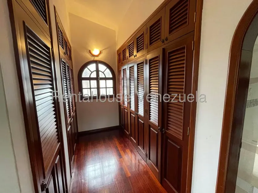 Casa (Duplex) en Venta en Los Castores, Miranda - 23
