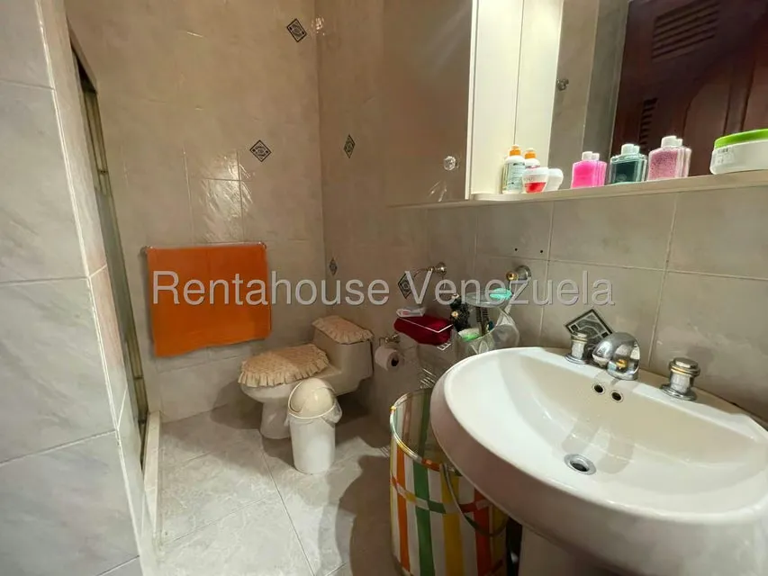 Casa (Duplex) en Venta en Los Castores, Miranda - 30