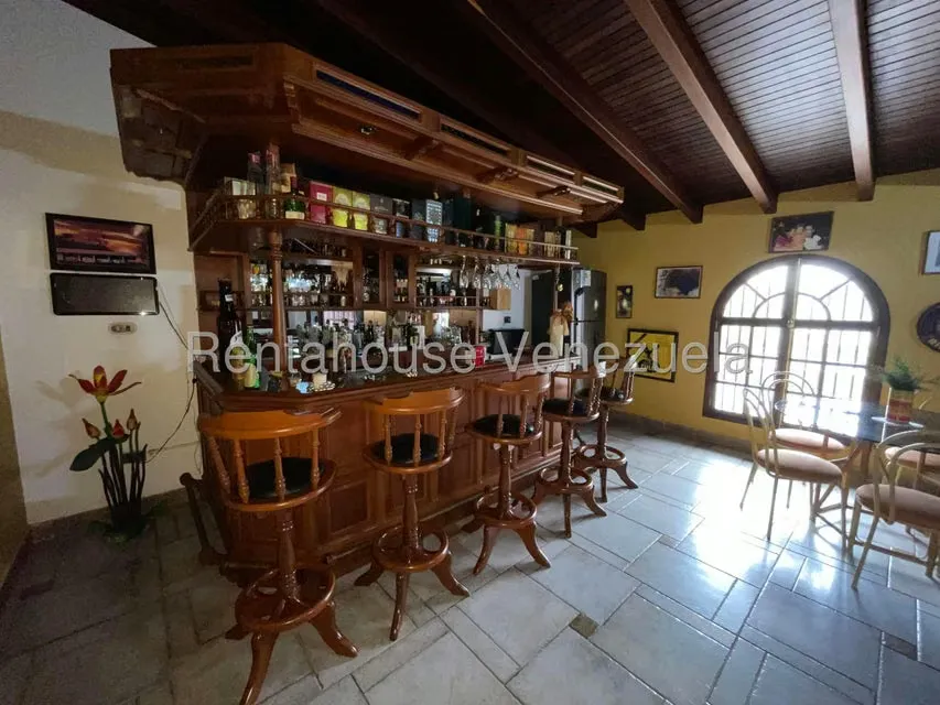 Casa (Duplex) en Venta en Los Castores, Miranda - 41