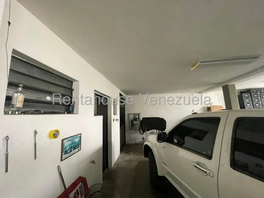 Casa (Duplex) en Venta en Los Castores, Miranda - 42