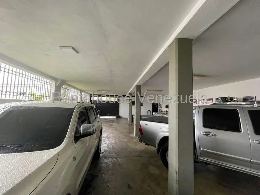 Casa (Duplex) en Venta en Los Castores, Miranda - 43