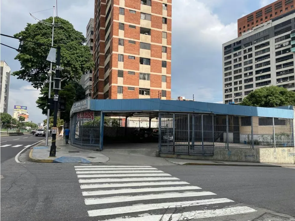 Vendo local comercial/residencial 330m2 Sabana Grande 4524 - 4
