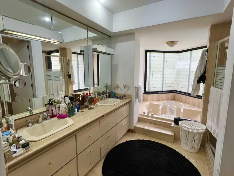 En Venta Apartamento en Los Palos Grandes. Caracas - Chacao - 16