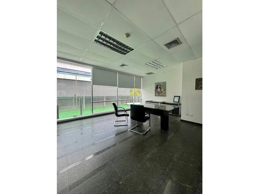 Oficina en Venta o Alquiler en Las Mercedes PH Piso Completo 485 Mts2 - 26