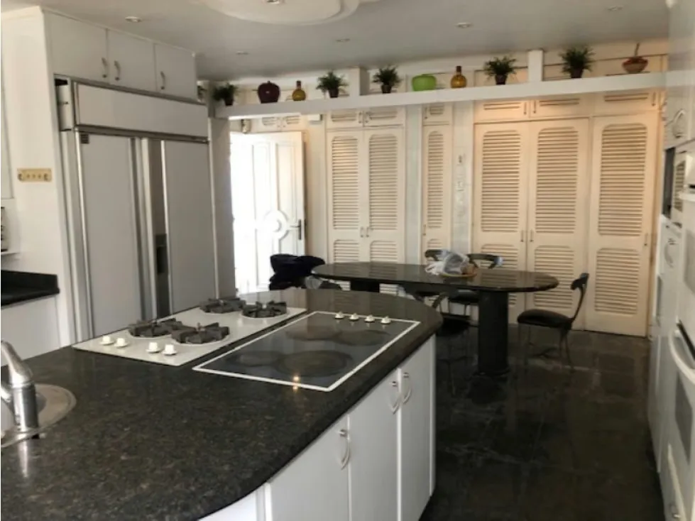 Se Vende Casa 2.070m² 10H+10B+2HS+Piscina-Cumbre de Curumo 8899 - 16