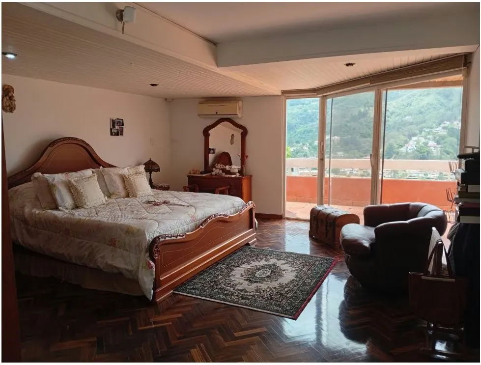 Vendo PB duplex remodelada 395m2 6hab 5b 3p Los Naranjos 6990 - 13