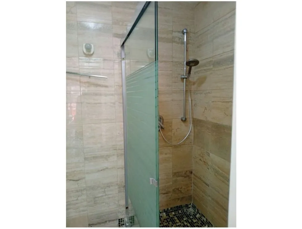 Vendo PB duplex remodelada 395m2 6hab 5b 3p Los Naranjos 6990 - 20