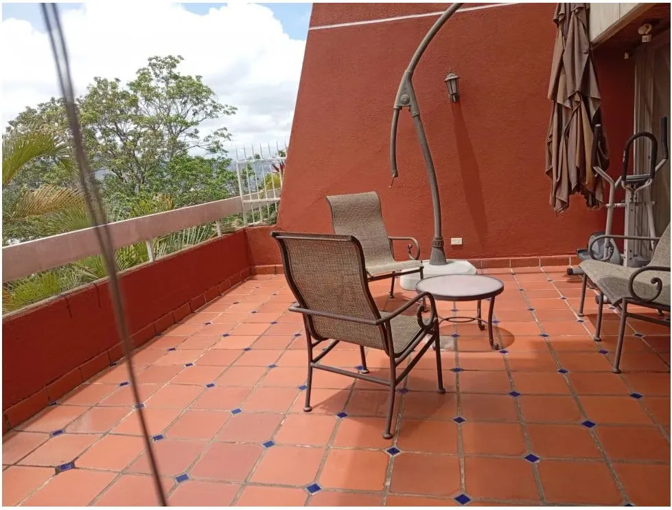 Vendo PB duplex remodelada 395m2 6hab 5b 3p Los Naranjos 6990 - 22