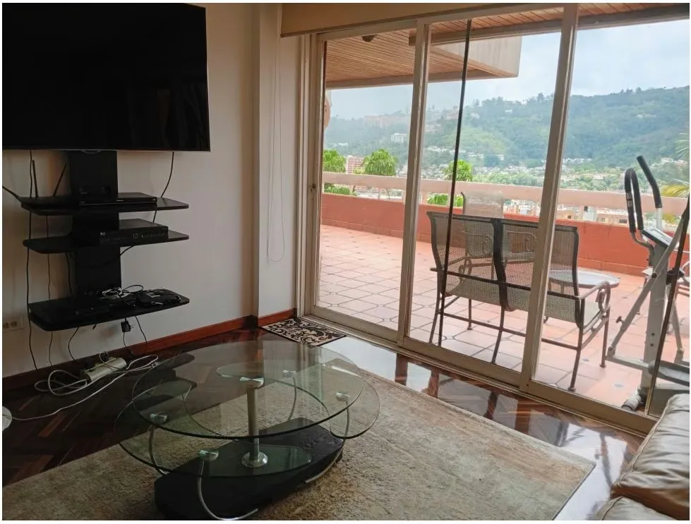 Vendo PB duplex remodelada 395m2 6hab 5b 3p Los Naranjos 6990 - 28