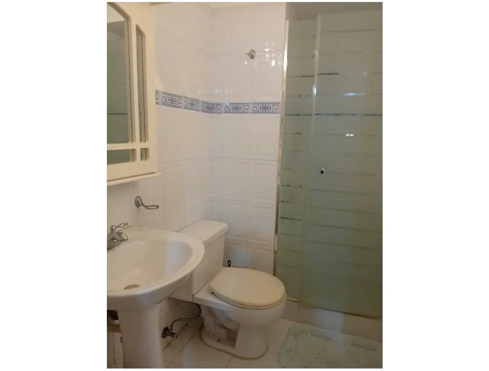 Vendo PB duplex remodelada 395m2 6hab 5b 3p Los Naranjos 6990 - 33