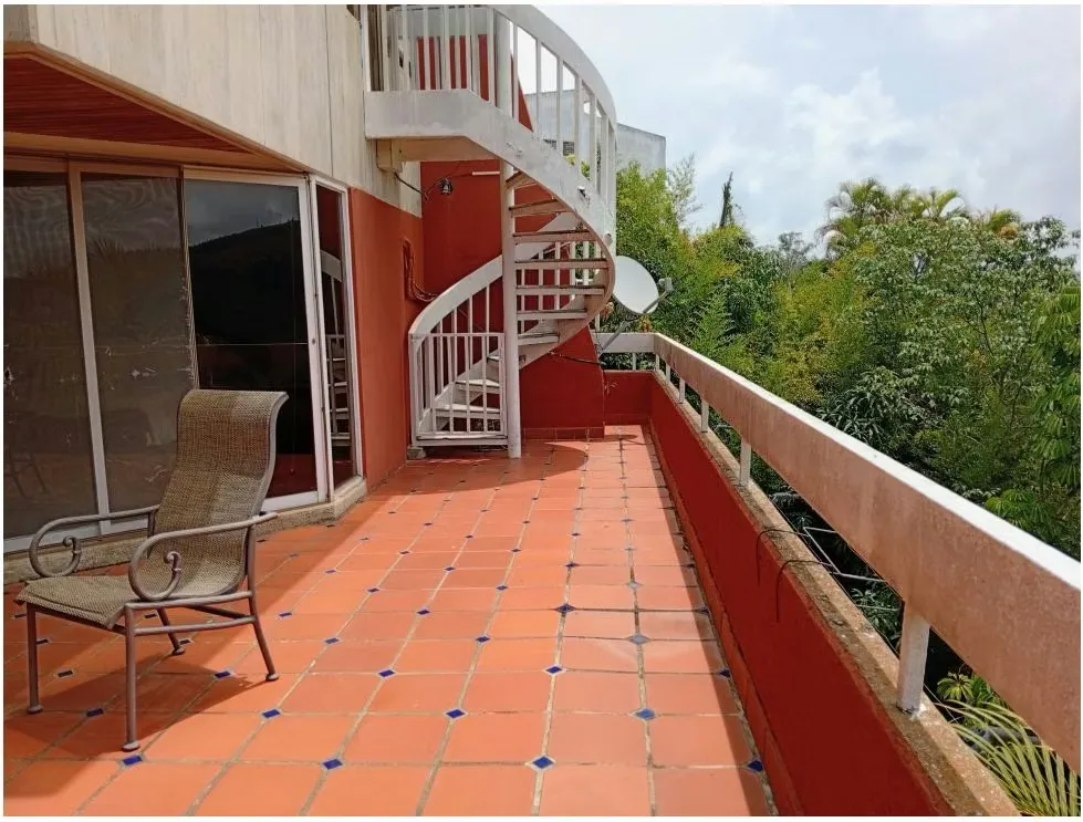 Vendo PB duplex remodelada 395m2 6hab 5b 3p Los Naranjos 6990 - 36
