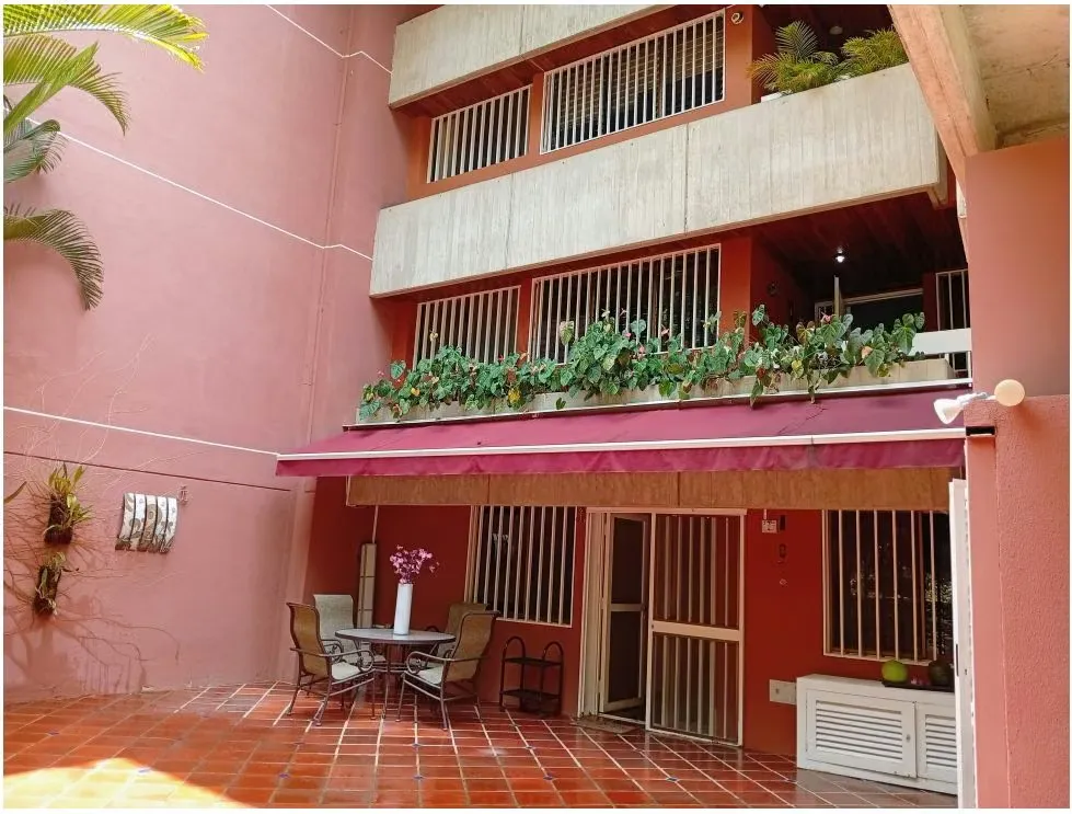 Vendo PB duplex remodelada 395m2 6hab 5b 3p Los Naranjos 6990 - 37
