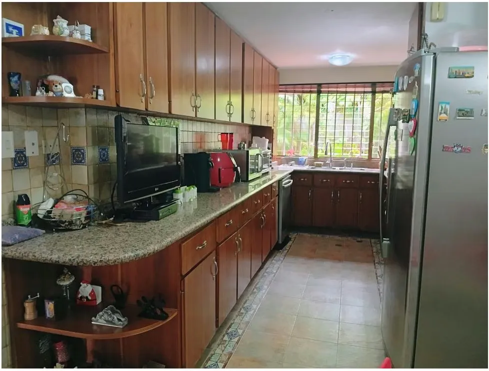 Vendo PB duplex remodelada 395m2 6hab 5b 3p Los Naranjos 6990 - 8