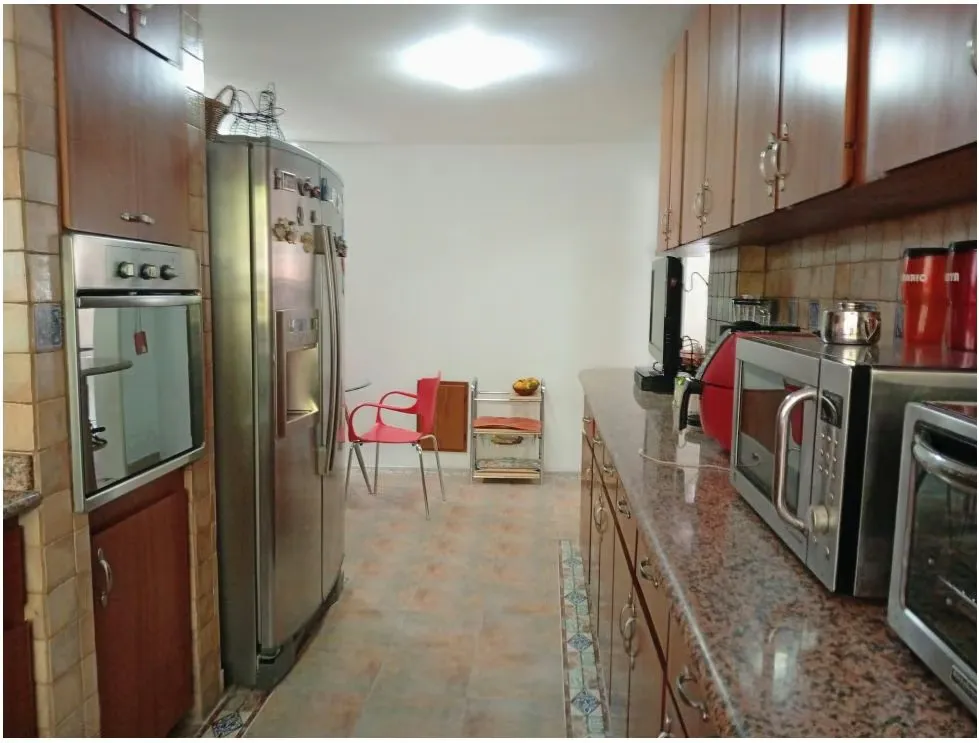 Vendo PB duplex remodelada 395m2 6hab 5b 3p Los Naranjos 6990 - 10