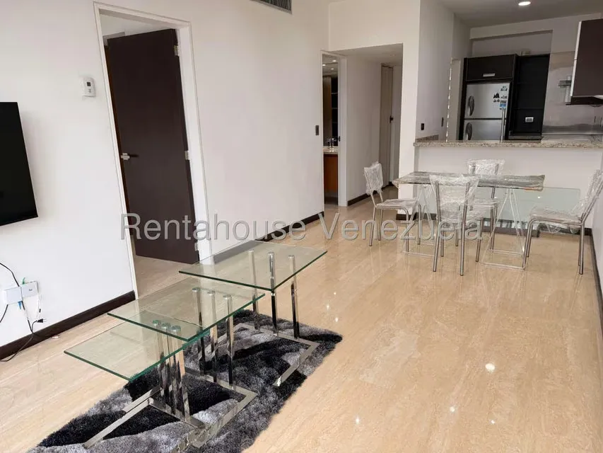 Apartamento (1 Nivel) en Alquiler en El Rosal, Distrito Metropolitano - 9