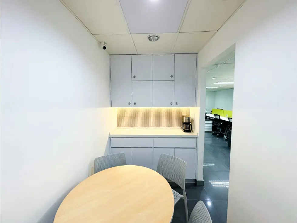 ALQUILER DE OFICINA URB. EL ROSAL 115 M2 (RD) - 17
