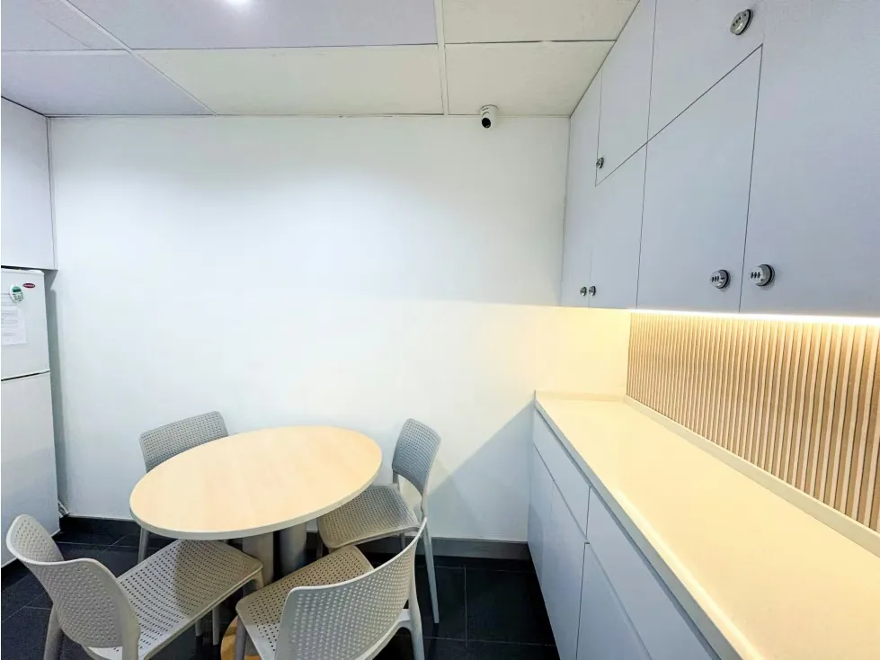 ALQUILER DE OFICINA URB. EL ROSAL 115 M2 (RD) - 18