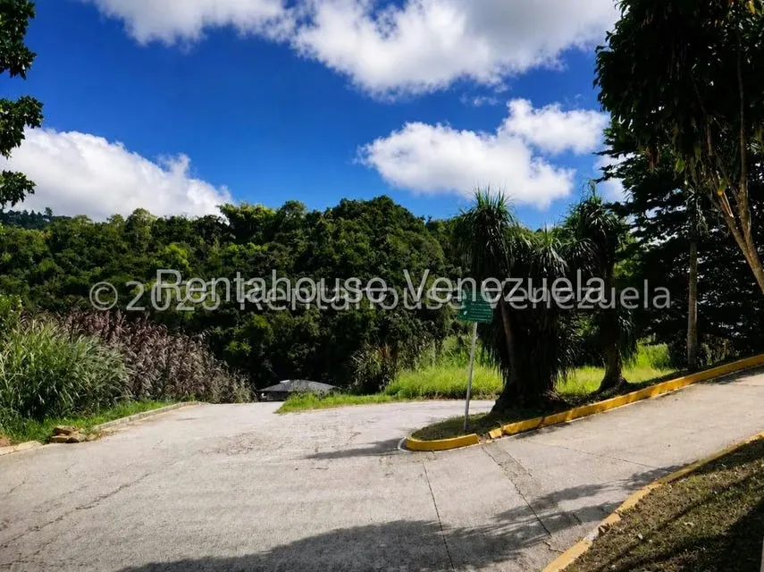 Terreno (Residencial) en Venta en Villa Nueva Hatillo, Distrito Metropolitano - 2
