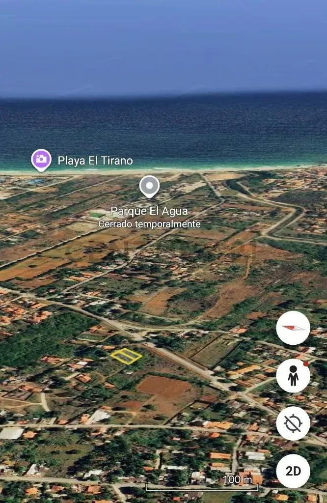 En Venta 2 lotes de terrenos Planos a pie de calle en la Avenida 31 de Julio.
