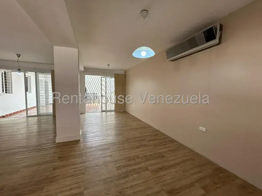 Casa (Duplex) en Venta en Roca Del Valle, Lara - 8