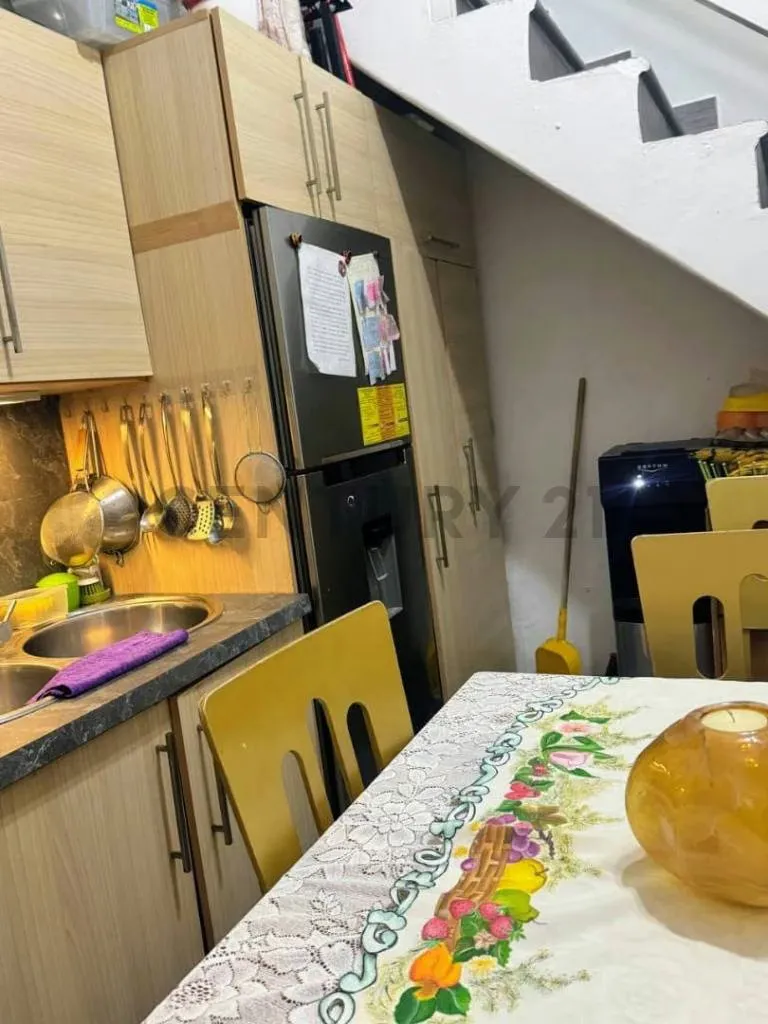 Casa En Venta Av Fuerzas Armadas 45 M2, 2 Pisos - 23