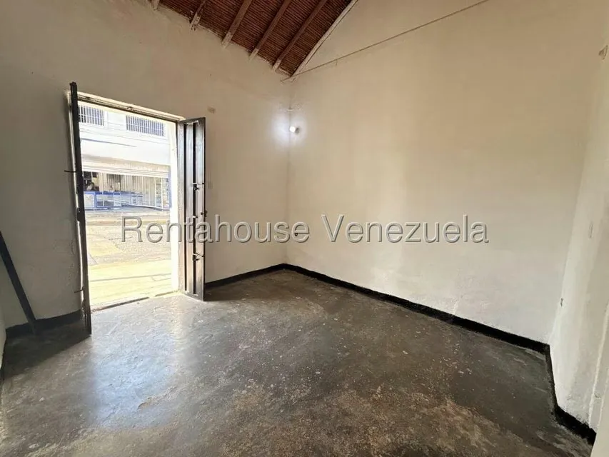 Local Comercial en Alquiler en Centro, Lara - 11