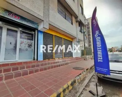 AMPLIO Y FUNCIONAL LOCAL COMERCIAL PORLAMAR - 3