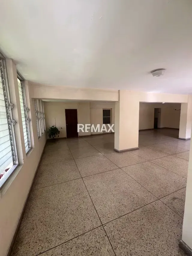 Remodelado Apartamento En Venta En La Trigaleña - 2